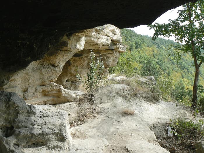 Albotin Monastery, first detail of the rock rooms