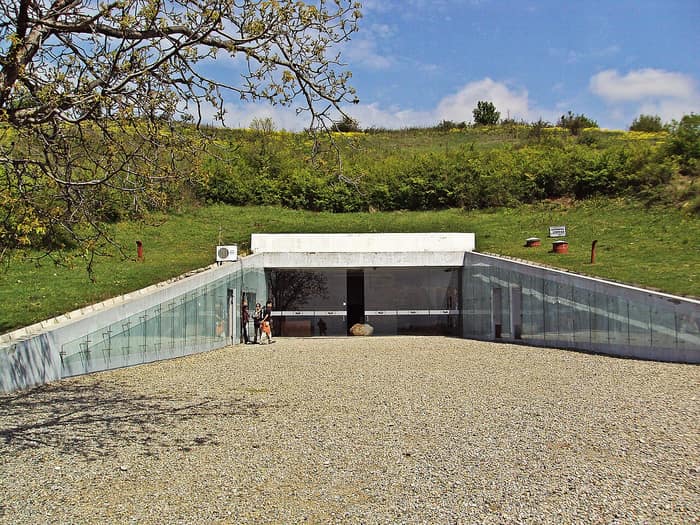 The Golyama Kosmatka mound, second view