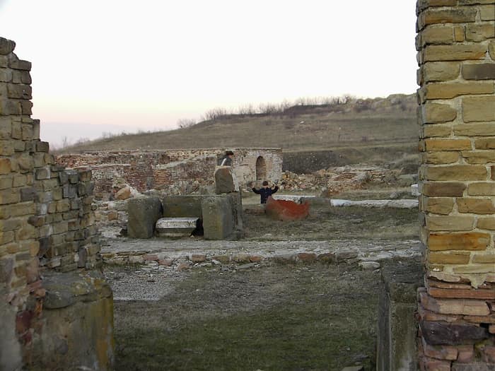 Cabyle, rezerwat archeologiczny koło wsi Kabile
