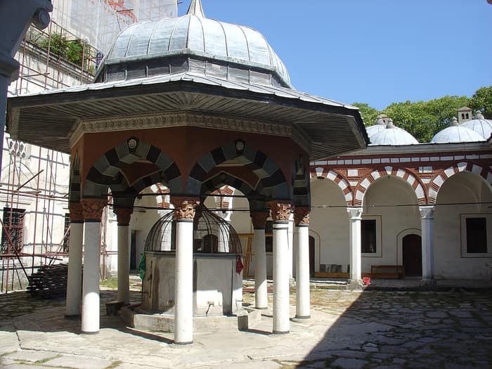 The inner courtyard of the Tombul Mosque