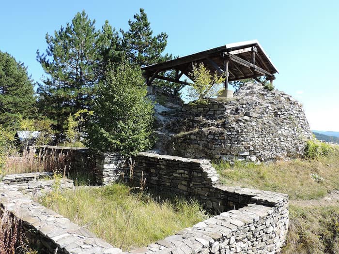 Cetatea Țepina, ruine pe vârf în Rodopii de Vest