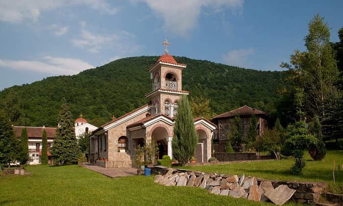 Mănăstirea Vraceș în vestul Munților Balcani